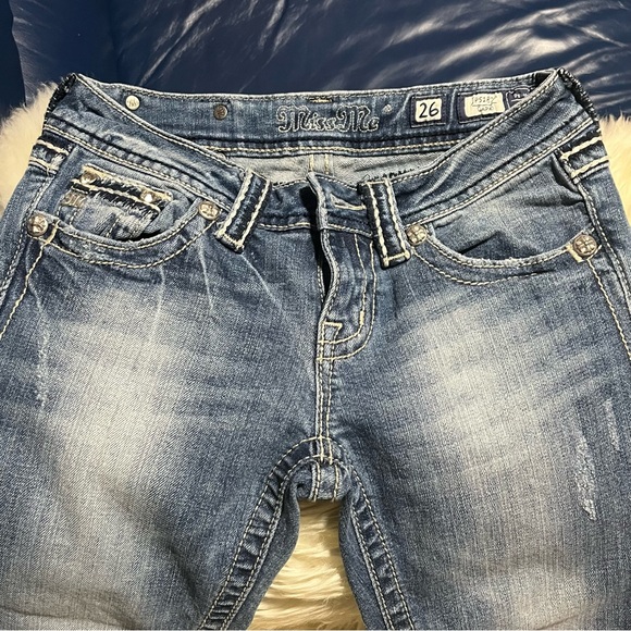 Miss Me Pants - Miss Me Capri Jeans with Vintage Distressing